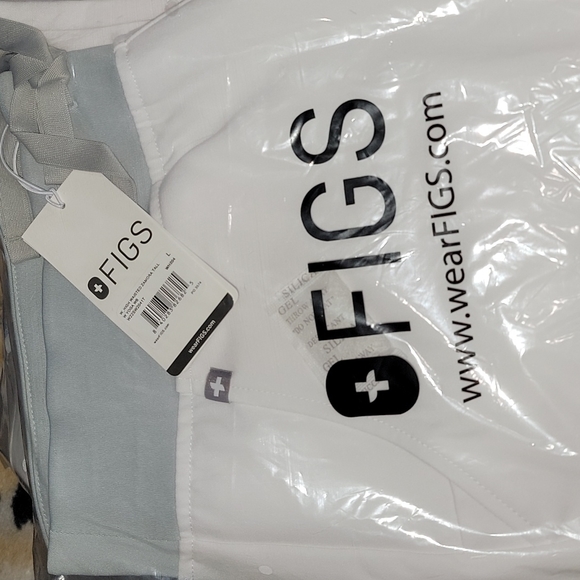 FIGS Women's Optic White FIONxtra  High Waisted Zamora - Picture 2 of 6